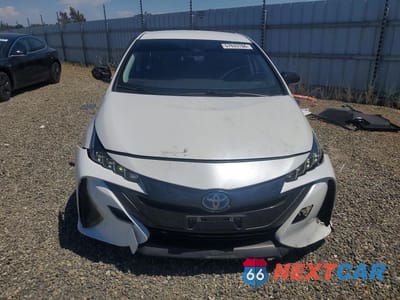 Piąte zdjęcie samochodu w środku: 2022 TOYOTA PRIUS PRIME XLE VIN:JTDKAMFP6N3226888 - miniatura