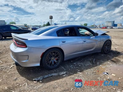 Trzecie zdjęcie samochodu z tyłu: 2015 DODGE CHARGER SRT 392 VIN:2C3CDXEJ2FH905490 - miniatura
