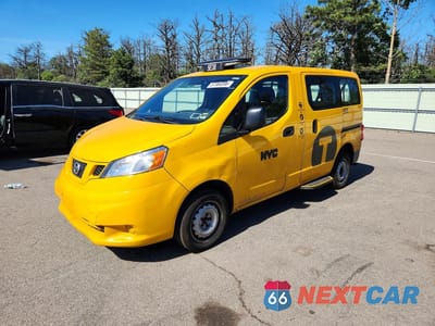 2017 NISSAN NV200 TAXI 3N8CM0JT3HK707743 - główne zdjęcie licytacji z USA - miniatura