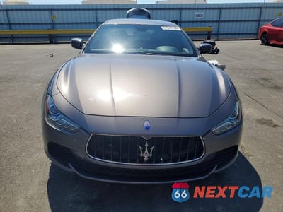 Piąte zdjęcie samochodu w środku: 2016 MASERATI GHIBLI VIN:ZAM57XSA2G1175737 - miniatura