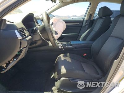 Zdjęcie 7 z 12 samochodu: 2018 HONDA ACCORD LX VIN:1HGCV1F1XJA156760 - miniatura