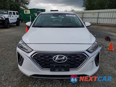 Piąte zdjęcie samochodu w środku: 2021 HYUNDAI IONIQ SE VIN:KMHC75LC5MU260867 - miniatura