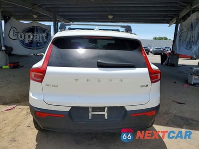 Zdjęcie 6 z 12 samochodu: 2025 VOLVO XC40 PLUS VIN:YV4L12UC4S2527196 - miniatura