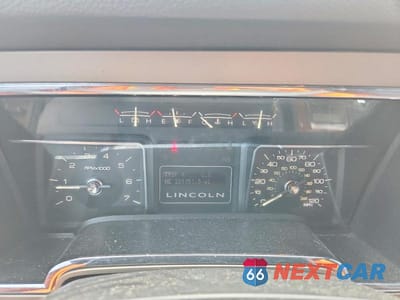 Zdjęcie 9 z 13 samochodu: 2014 LINCOLN NAVIGATOR L VIN:5LMJJ3J53EEL02768 - miniatura
