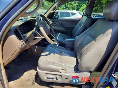 Zdjęcie 7 z 13 samochodu: 2004 TOYOTA SEQUOIA SR5 VIN:5TDBT44A34S221170 - miniatura