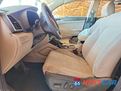 Zdjęcie 7 z 13 samochodu: 2020 HYUNDAI TUCSON VALUE VIN:KM8J33A49LU214542 - miniatura