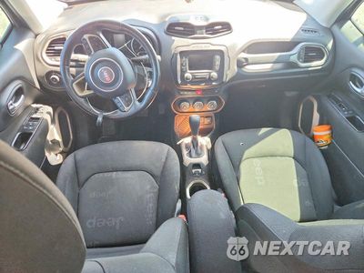 Zdjęcie 8 z 13 samochodu: 2015 JEEP RENEGADE LATITUDE VIN:ZACCJABT5FPB31239 - miniatura