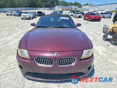 Piąte zdjęcie samochodu w środku: 2003 BMW Z4 3.0 VIN:4USBT53493LT22774 - miniatura