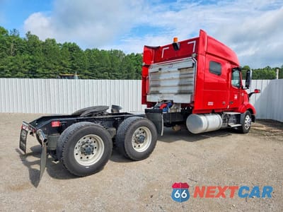 Czwarte zdjęcie samochodu z boku: 2021 VOLVO VNL SEMI TRUCK VIN:4V4NC9EH1MN248335 - miniatura