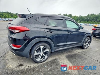 Trzecie zdjęcie samochodu z tyłu: 2016 HYUNDAI TUCSON SPORT VIN:KM8J3CA28GU221034 - miniatura