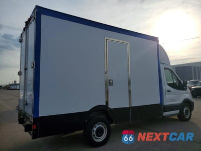 Trzecie zdjęcie samochodu z tyłu: 2023 FORD TRANSIT DELIVERY TRUCK VIN:1FDBW5ZG6PKA23197 - miniatura