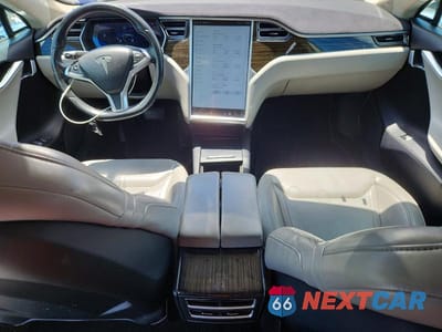 Zdjęcie 8 z 12 samochodu: 2016 TESLA MODEL S VIN:5YJSA1E26GF143407 - miniatura
