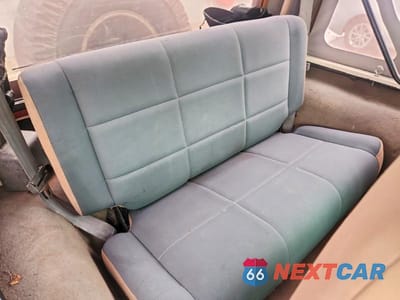 Zdjęcie 10 z 12 samochodu: 1999 JEEP WRANGLER / TJ SAHARA VIN:1J4FY49S9XP465466 - miniatura