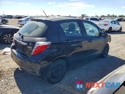 Trzecie zdjęcie samochodu z tyłu: 2013 TOYOTA YARIS 5-DOOR LE VIN:JTDKTUD37DD559622 - miniatura