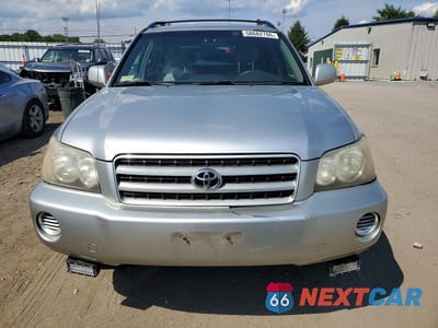 Piąte zdjęcie samochodu w środku: 2002 TOYOTA HIGHLANDER LIMITED VIN:JTEHF21A320065394 - miniatura
