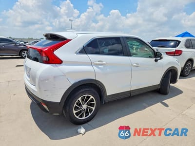 Trzecie zdjęcie samochodu z tyłu: 2020 MITSUBISHI ECLIPSE CROSS ES VIN:JA4AS3AA4LZ013626 - miniatura