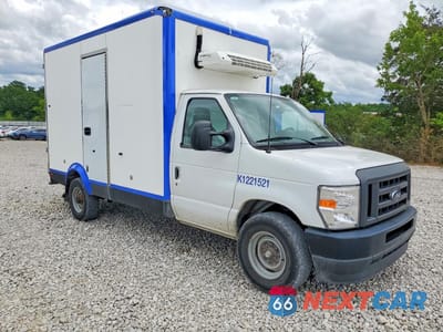Czwarte zdjęcie samochodu z boku: 2024 FORD E350 REFRIGERATED BOX TRUCK VIN:1FDWE3FN2RDD19448 - miniatura