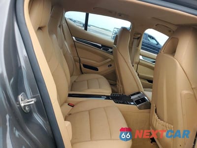 Zdjęcie 10 z 13 samochodu: 2016 PORSCHE PANAMERA 2 VIN:WP0AA2A76GL007424 - miniatura