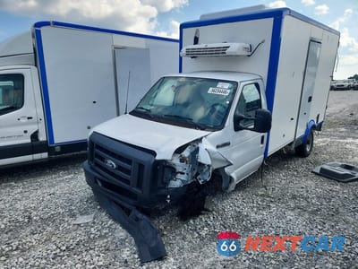 2023 FORD ECONOLINE E350 SUPER DUTY CUTAWAY VAN 1FDWE3FK4PDD24976 - główne zdjęcie licytacji z USA - miniatura