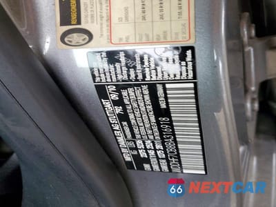 Zdjęcie 12 z 12 samochodu: 2011 MERCEDES-BENZ E 550 VIN:WDDHF7CB8BA316918 - miniatura