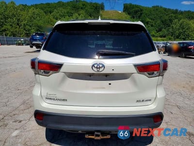 Zdjęcie 6 z 14 samochodu: 2015 TOYOTA HIGHLANDER XLE VIN:5TDJKRFH0FS199721 - miniatura