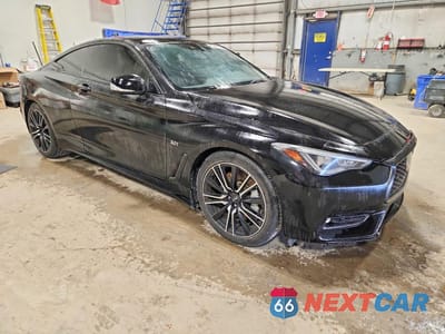 Czwarte zdjęcie samochodu z boku: 2018 INFINITI Q60 3.0T LUXE VIN:JN1EV7EL4JM391315 - miniatura