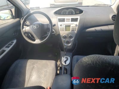 Zdjęcie 8 z 12 samochodu: 2008 TOYOTA YARIS BASE VIN:JTDBT923881250488 - miniatura