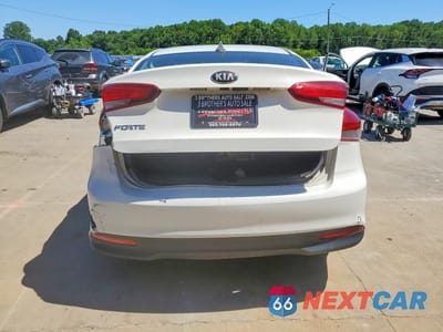 Zdjęcie 6 z 13 samochodu: 2018 KIA FORTE LX VIN:3KPFK4A74JE175545 - miniatura