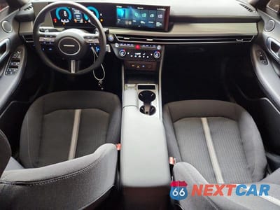 Zdjęcie 8 z 12 samochodu: 2025 HYUNDAI SONATA SEL VIN:KMHL64JA3SA507462 - miniatura