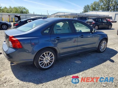 Trzecie zdjęcie samochodu z tyłu: 2011 VOLVO S40 T5 VIN:YV1672MS6B2534991 - miniatura