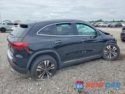 Trzecie zdjęcie samochodu z tyłu: 2025 MERCEDES-BENZ GLA 250 VIN:W1N4N4GB0SJ710717 - miniatura