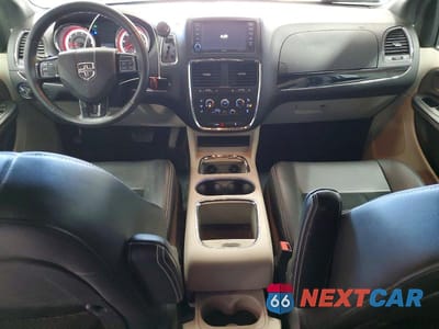 Zdjęcie 8 z 13 samochodu: 2017 DODGE GRAND CARAVAN SXT VIN:2C4RDGCG5HR746958 - miniatura