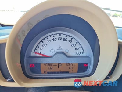 Zdjęcie 9 z 12 samochodu: 2010 SMART FORTWO PASSION VIN:WMEEK3BA1AK344810 - miniatura