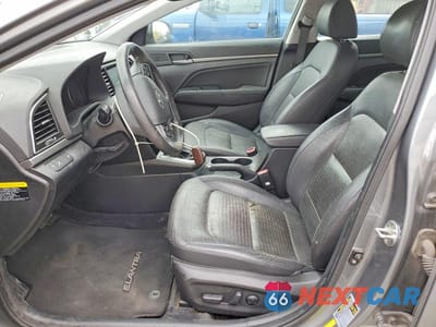 Zdjęcie 7 z 12 samochodu: 2017 HYUNDAI ELANTRA LIMITED VIN:KMHD84LF6HU358012 - miniatura