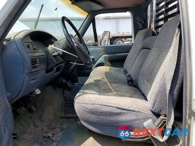 Zdjęcie 7 z 12 samochodu: 1993 FORD F350 VIN:1FDKF38G2PNA49655 - miniatura