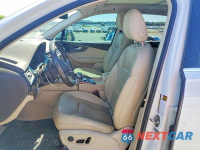 Zdjęcie 7 z 13 samochodu: 2017 AUDI Q7 PREMIUM PLUS VIN:WA1LAAF74HD021260 - miniatura