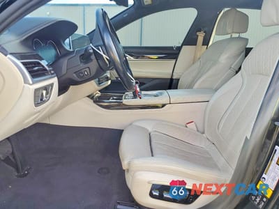 Zdjęcie 7 z 12 samochodu: 2016 BMW 750 XI VIN:WBA7F2C5XGG420864 - miniatura