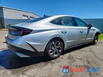 Trzecie zdjęcie samochodu z tyłu: 2024 HYUNDAI SONATA SEL VIN:KMHL64JA0RA393687 - miniatura