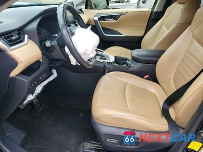 Zdjęcie 7 z 13 samochodu: 2019 TOYOTA RAV4 XLE PREMIUM VIN:JTMA1RFV3KJ003075 - miniatura