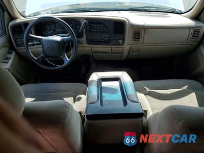 Zdjęcie 8 z 13 samochodu: 2002 CHEVROLET SILVERADO C2500 HEAVY DUTY VIN:1GCHC29U32E143543 - miniatura