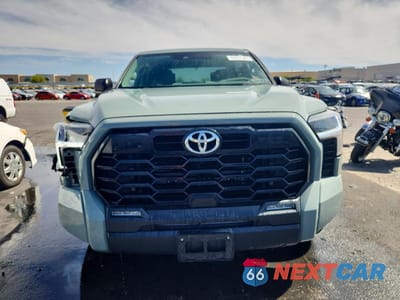 Piąte zdjęcie samochodu w środku: 2024 TOYOTA TUNDRA SR5 VIN:5TFLA5DB3RX187435 - miniatura