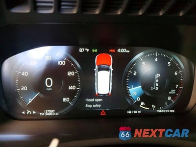 Zdjęcie 9 z 13 samochodu: 2016 VOLVO XC90 T6 VIN:YV4A22PK6G1031899 - miniatura