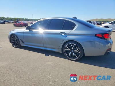 Drugie zdjęcie samochodu z przodu: 2021 BMW M550XI VIN:WBA13BK0XMCG13736 - miniatura