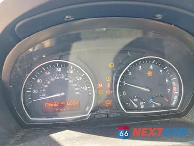 Zdjęcie 9 z 12 samochodu: 2005 BMW X3 3.0I VIN:WBXPA93425WD02236 - miniatura