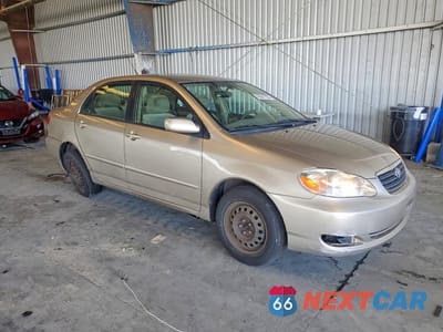 Czwarte zdjęcie samochodu z boku: 2006 TOYOTA COROLLA LE VIN:1NXBR32E46Z645692 - miniatura