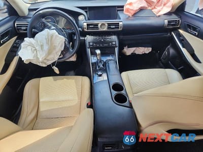 Zdjęcie 8 z 12 samochodu: 2014 LEXUS IS 250 VIN:JTHCF1D22E5015234 - miniatura