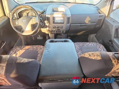 Zdjęcie 8 z 12 samochodu: 2004 NISSAN TITAN XE VIN:1N6AA06BX4N513370 - miniatura