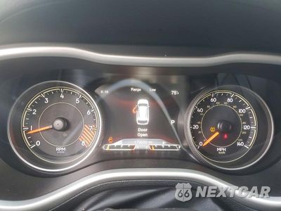 Zdjęcie 9 z 13 samochodu: 2015 JEEP CHEROKEE VIN:1C4PJMBS1FW615888 - miniatura