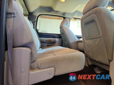 Zdjęcie 10 z 12 samochodu: 2011 CHEVROLET SILVERADO K1500 LT VIN:3GCPKSEA8BG302978 - miniatura