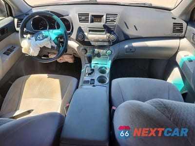 Zdjęcie 8 z 13 samochodu: 2008 TOYOTA HIGHLANDER BASE VIN:JTEDS41A982016462 - miniatura